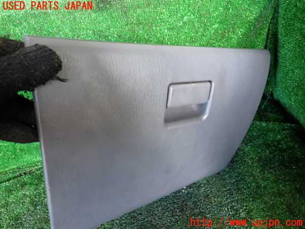 1UPJ-9233517516]ハイラックスサーフ(KZN185W)グローブボックス1 中古_2