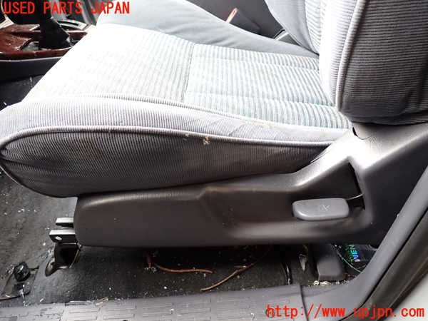 1UPJ-9233517065]ハイラックスサーフ(KZN185W)助手席シート ジャンク部品取り_4