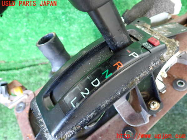 1UPJ-9233517555]ハイラックスサーフ(KZN185W)ATシフトレバー 中古_2