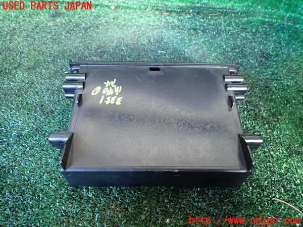1UPJ-9233517841]ハイラックスサーフ(KZN185W)小物入れ1 中古_3