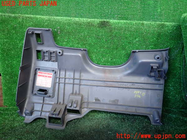 1UPJ-9233517691]ハイラックスサーフ(KZN185W)内装トリム類1 中古_3