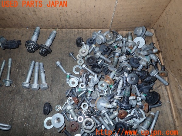 3UPJ=9233520720]フィアット プントエヴォ(199144)ネジ・ナット・ステー類 セット ジャンク_4