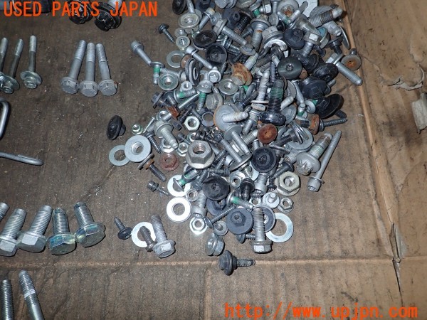 3UPJ=9233520720]フィアット プントエヴォ(199144)ネジ・ナット・ステー類 セット ジャンク_5