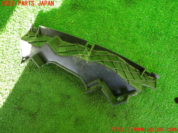 2UPJ-9233521142]フィアット・プントエヴォ(199144)左ヘッドライトリム 中古_2