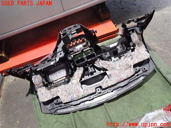 2UPJ-9233527505]フィアット・プントエヴォ(199144)ダッシュボード 中古_3