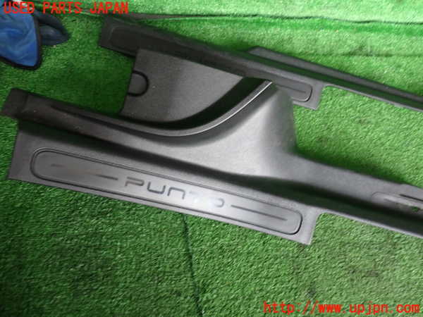 2UPJ-9233527740]フィアット・プントエヴォ(199144)スカッフプレート 中古_3