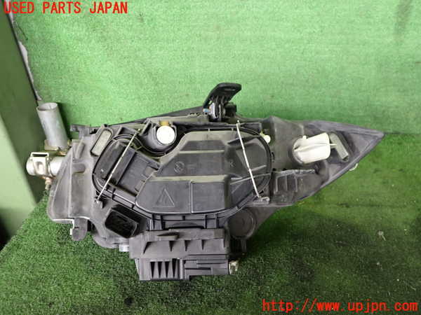2UPJ-9233531130]BMW 116i E87(UE16)右ヘッドライト HID 中古_3