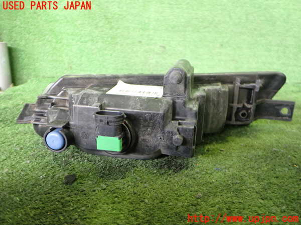 2UPJ-9233531180]BMW 116i E87(UE16)右フォグ 中古_4