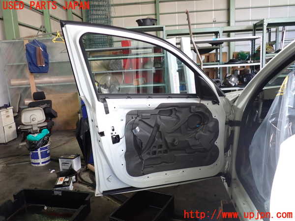 2UPJ-9233531260]BMW 116i E87(UE16)左前ドア 中古 PILKINGTON M3236 43R-001582_4
