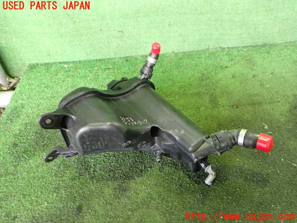 2UPJ-9233532410]BMW 116i E87(UE16)ラジエータータンク 中古_2