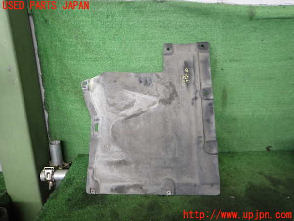 2UPJ-9233531721]BMW 116i E87(UE16)アンダーカバー1 中古_2