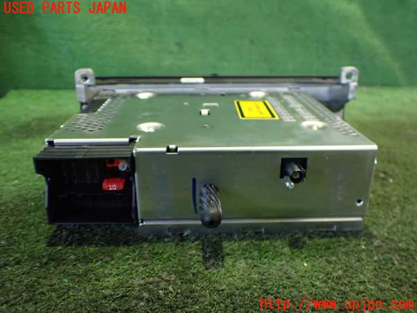 2UPJ-9233536480]BMW 116i E87(UE16)CDプレーヤー ジャンク_3