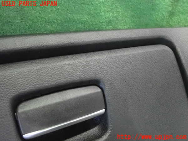 2UPJ-9233537516]BMW 116i E87(UE16)グローブボックス1 中古_3