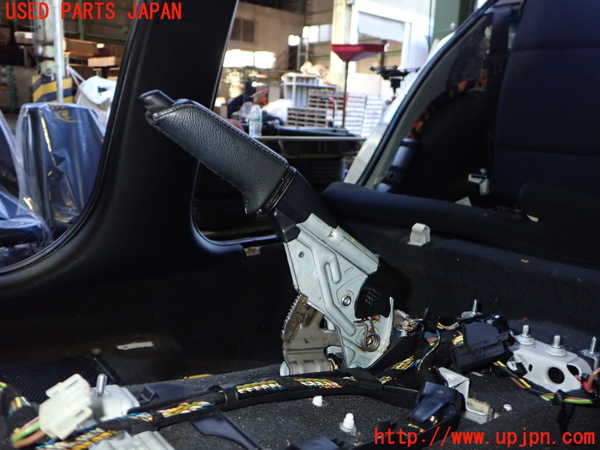 2UPJ-9233537550]BMW 116i E87(UE16)サイドブレーキレバー 中古_2