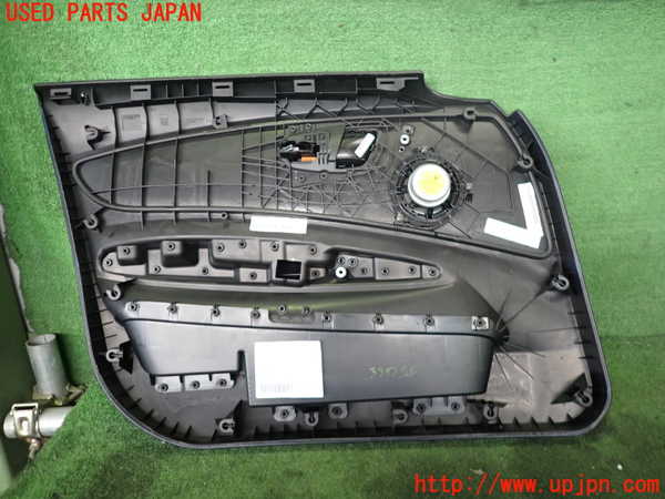 2UPJ-9233531234]BMW 116i E87(UE16)右前ドア内張り 中古_3
