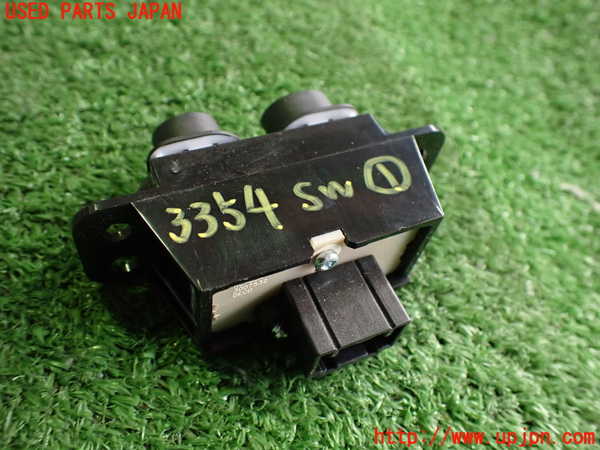 2UPJ-9233546306]ノート e-POWER NISMO(HE12)スイッチ1 (時計等) 中古_2