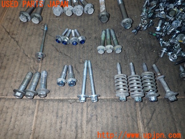 3UPJ=9233550720]CR-Z ベータ(ZF1)前期 ネジ・ナット・ステー類 セット ジャンク_3