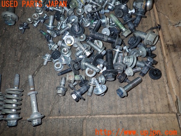 3UPJ=9233550720]CR-Z ベータ(ZF1)前期 ネジ・ナット・ステー類 セット ジャンク_5