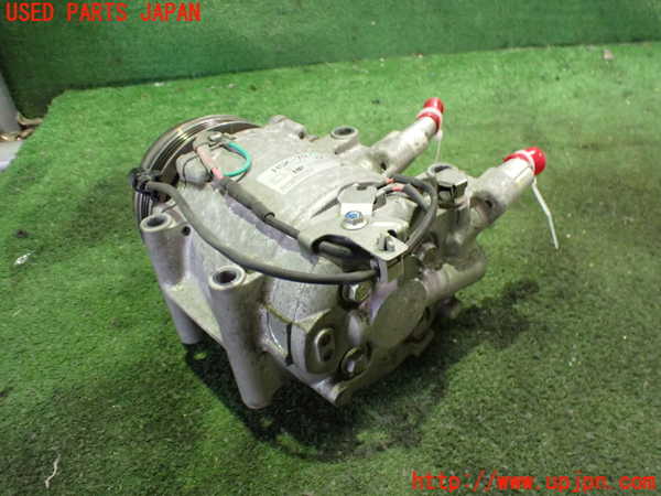 2UPJ-9233556025]CR-Z(ZF1)エアコンコンプレッサー 中古_2