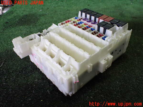 2UPJ-9233556741]CR-Z(ZF1)ヒューズボックス1 中古_2