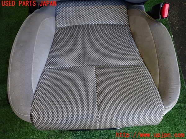2UPJ-9233557035]CR-Z(ZF1)運転席シート 中古_3