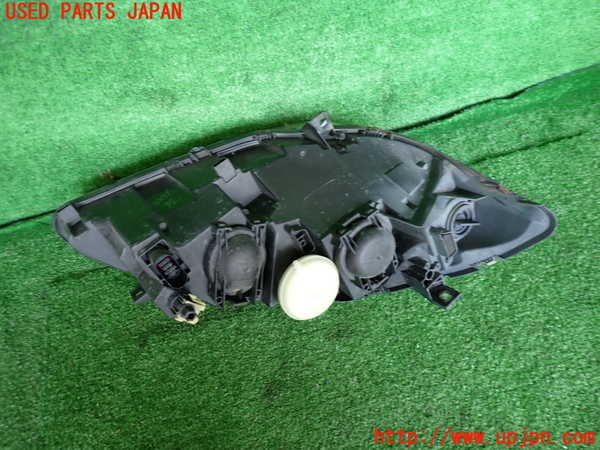2UPJ-9233561132]ベンツ A180(169032)(169)左ヘッドライト ハロゲン 中古_2