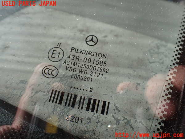 2UPJ-9233561195]ベンツ A180(169032)(169)フロントガラス 中古(43R-001585 M125)_2