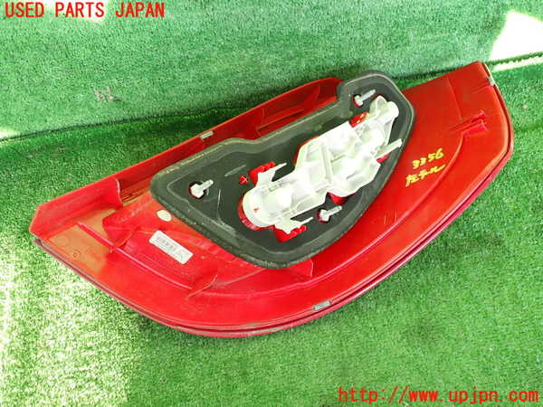 2UPJ-9233561536]ベンツ A180(169032)(169)左テールランプ 中古_2