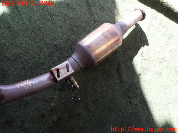 2UPJ-9233562041]ベンツ A180(169032)(169)エキマニ1 触媒 マニバーター 中古_3