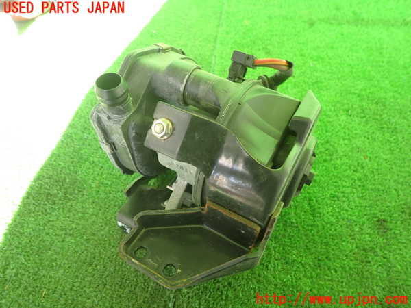 2UPJ-9233562590]ベンツ A180(169032)(169)エアポンプ 中古_2