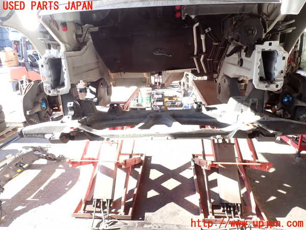 2UPJ-9233565285]ベンツ A180(169032)(169)フロントメンバー 中古_2