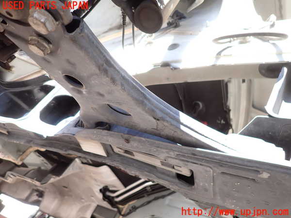 2UPJ-9233565176]ベンツ A180(169032)(169)右フロントロアアーム1 中古_2