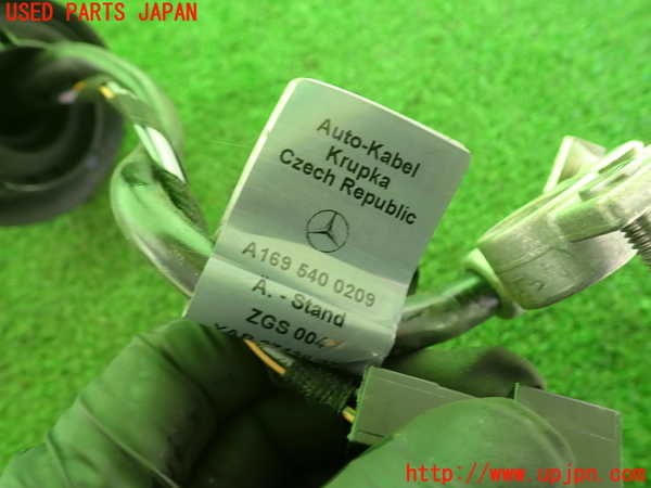 2UPJ-9233566806]ベンツ A180(169032)(169)ハーネス1 中古_2