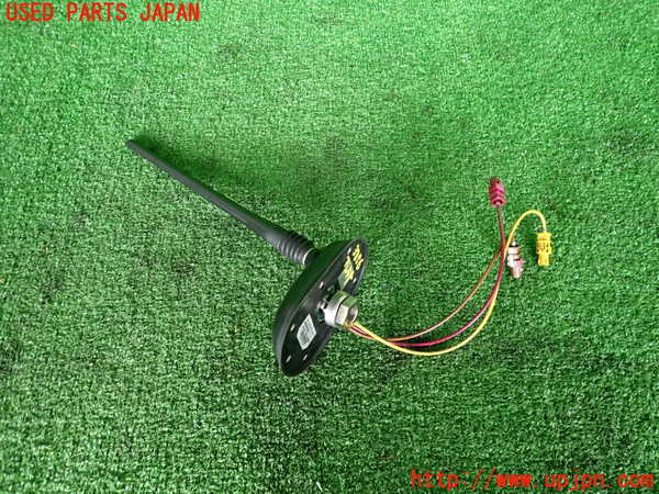 2UPJ-9233566550]ベンツ A180(169032)(169)アンテナ 中古_2