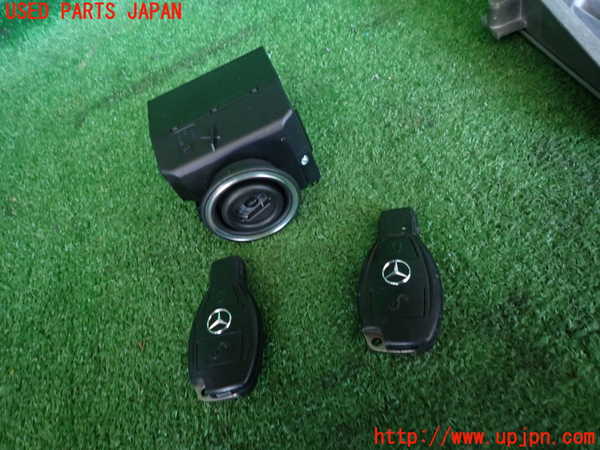 2UPJ-9233566110]ベンツ A180(169032)(169)エンジンコンピューター 中古_3