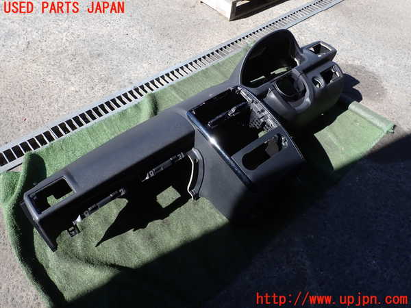 2UPJ-9233567505]ベンツ A180(169032)(169)ダッシュボード 中古_2