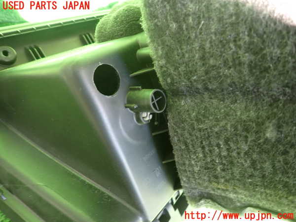 2UPJ-9233567516]ベンツ A180(169032)(169)グローブボックス1 中古_5