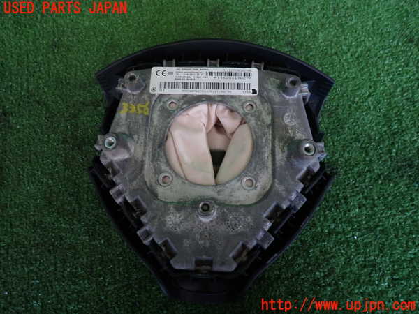 2UPJ-9233567865]ベンツ A180(169032)(169)運転席側エアバッグカバー 中古_2