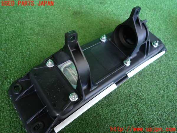 2UPJ-9233567870]ベンツ A180(169032)(169)助手席側エアバッグカバー 中古_3