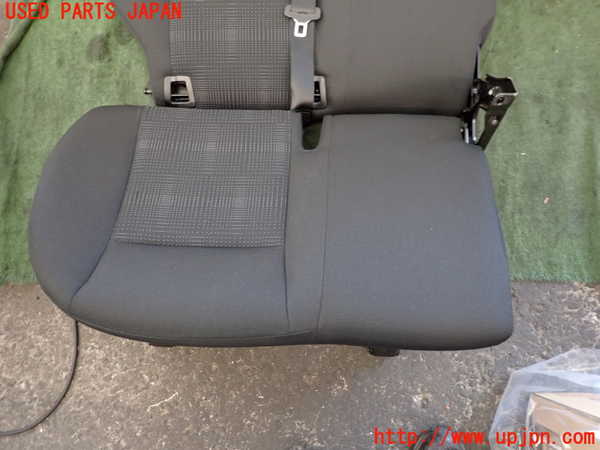 2UPJ-9233567405]ベンツ A180(169032)(169)右リアシート 中古_3