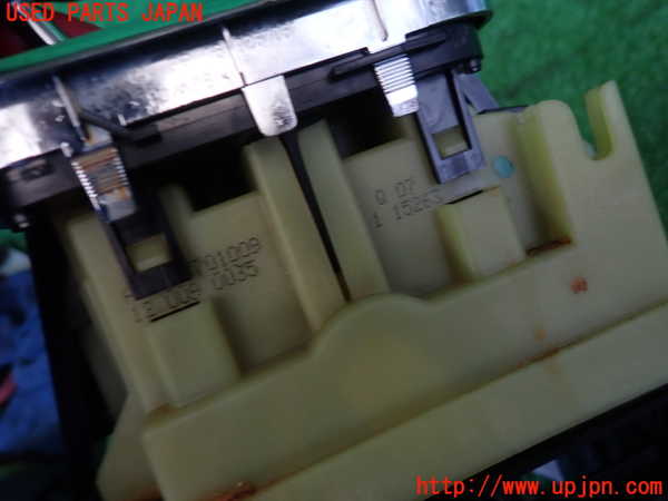 2UPJ-9233567555]ベンツ A180(169032)(169)ATシフトレバー 中古_3