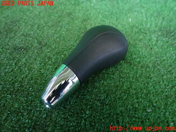 2UPJ-9233567570]ベンツ A180(169032)(169)シフトノブ 中古_2