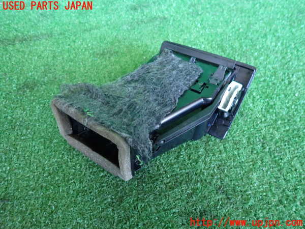 2UPJ-9233567527]ベンツ A180(169032)(169)エアコン吹き出し口2 (右) 中古_2