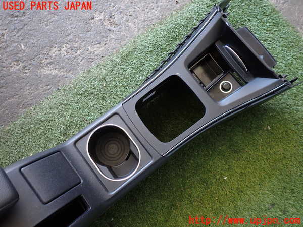 2UPJ-9233567540]ベンツ A180(169032)(169)センターコンソール 中古_3