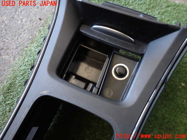 2UPJ-9233567540]ベンツ A180(169032)(169)センターコンソール 中古_4