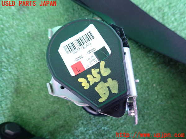 2UPJ-9233567075]ベンツ A180(169032)(169)助手席シートベルト 中古_2