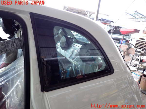 2UPJ-9233571382]フィアット・500(31209)左クォーターガラス 中古 PILKINGTON M3232 43R-001583_2