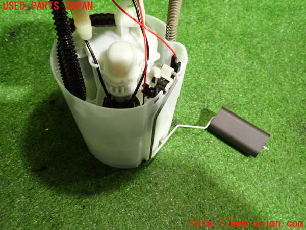 2UPJ-9233572510]フィアット・500(31209)燃料ポンプ 中古_4