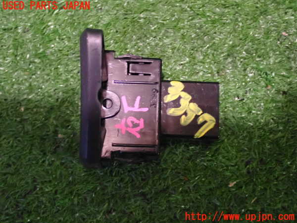 2UPJ-9233576240]フィアット・500(31209)右パワーウィンドウスイッチ 中古_2