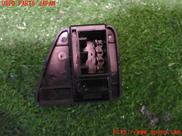 2UPJ-9233576245]フィアット・500(31209)左パワーウィンドウスイッチ 中古_3